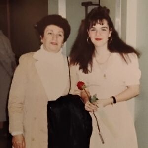 Meet your Posher, Antonia